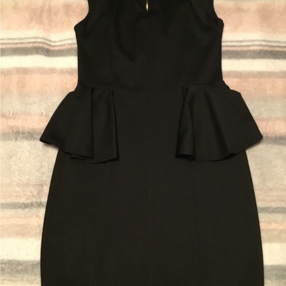 Amber Blue - Picture 6 of 8